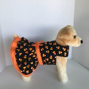 Halloween dresses for small dogs.